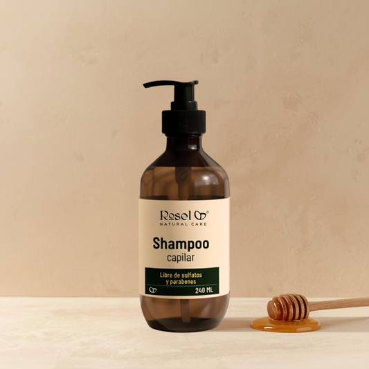 Shampoo Hidratante con Extracto de Miel: Suavidad, Brillo Familiar y Cero Sulfatos (240 ml)